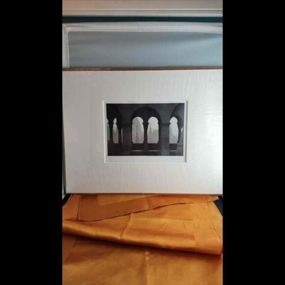 Stunning Black and White Photo Matted 15 1/2 inches x 12 inches - Picture 2 of 2